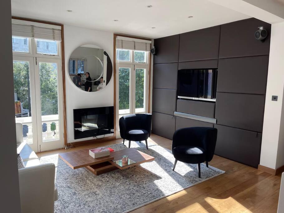 Designer 2 Bedroom Pimlico Londra Exterior foto