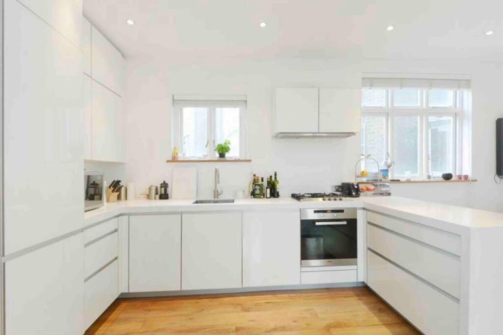 Designer 2 Bedroom Pimlico Londra Exterior foto
